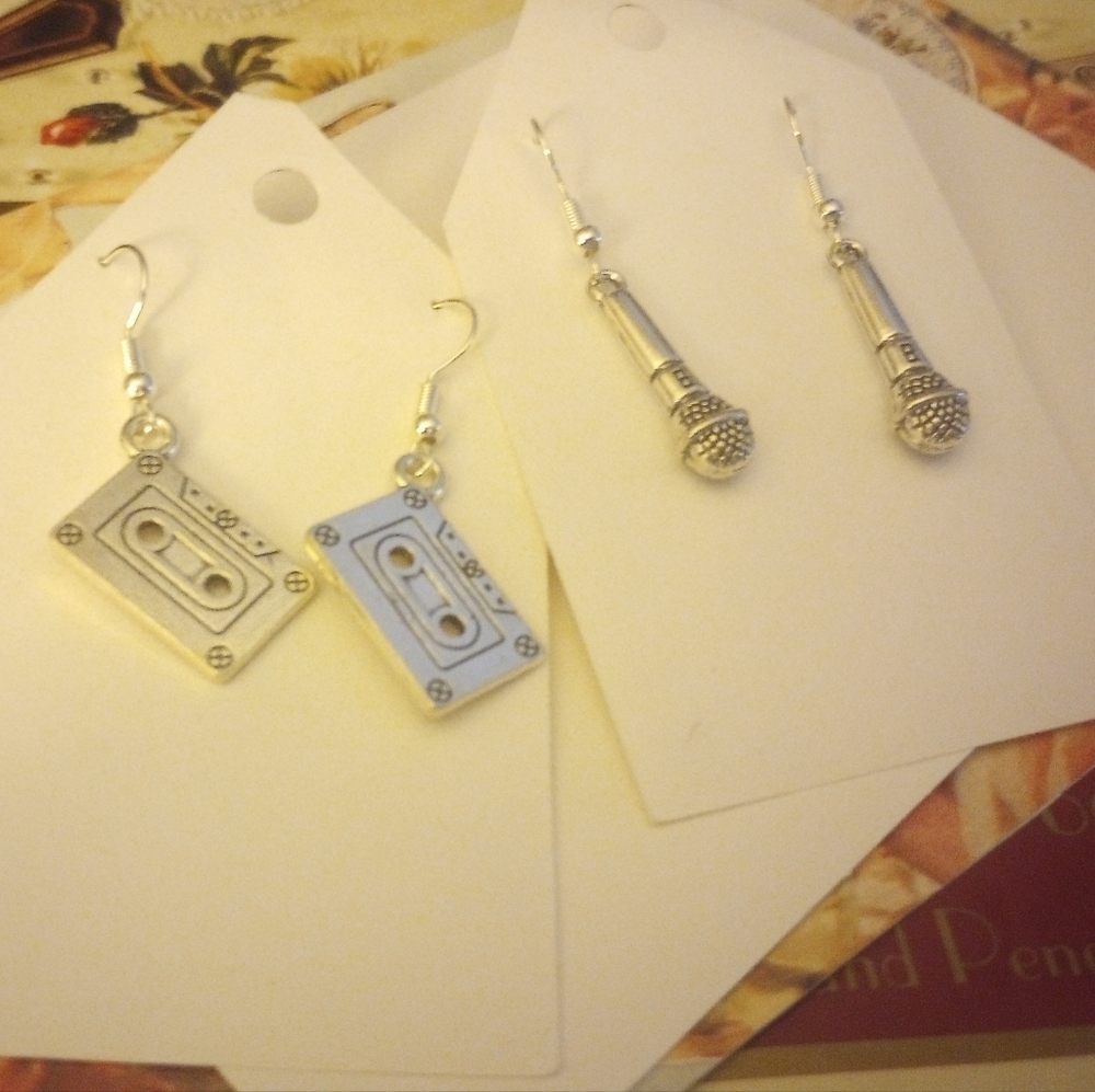 Set of 2 Dangle Earrings Silver Tone Cassette Tape & Microphone NWOT - Picture 1 of 8